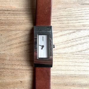 DKNY ladies retro rectangular Brown leather dress watch NEW BATTERY